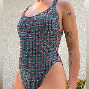 Checkered high cut one piece swim suit with button detail on the side🌈